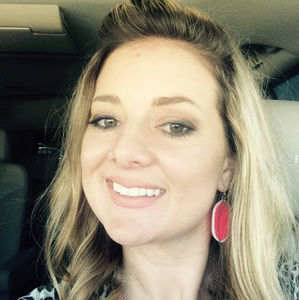 Meet your Posher, Alicia